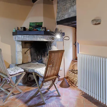 Delightful In Firenzuola Ferienhaus Crocemaroggia